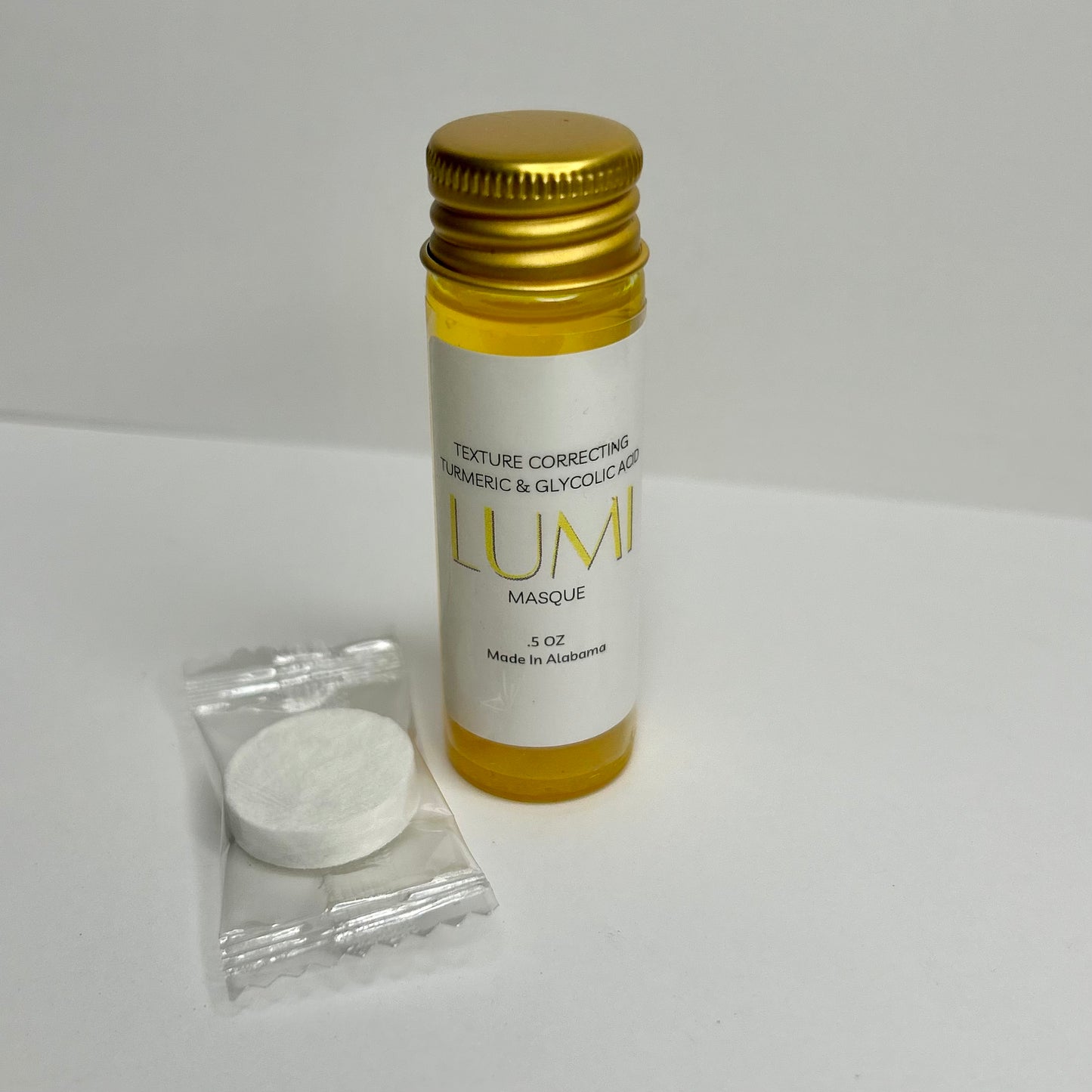 ‘LUMI’ Texture Correcting 
Turmeric & Glycolic Acid Masque